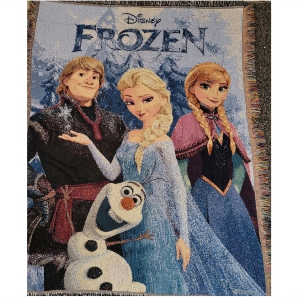 Disney Frozen tapestry throw blanket